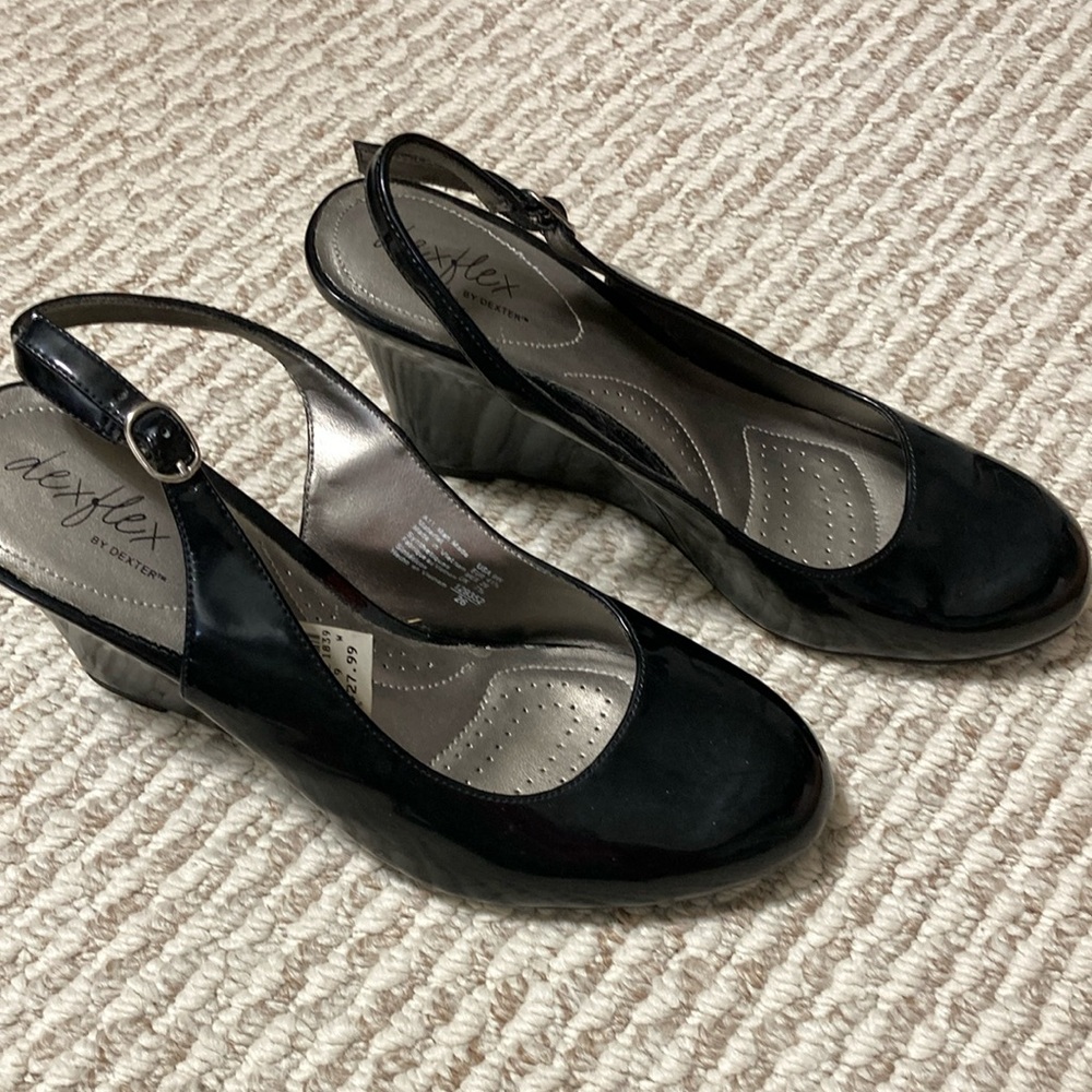 ⭐️⭐️Dexter Black Wedge Slingback Shoes- size 9W